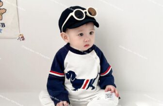 [🆕🇻🇳] 23 March Store- Thời trang trẻ em cao cấp 🧑‍🧒❤️️👶⭐️ Đ𝗲̣𝗽 𝘅𝘂𝗮̂́𝘁 𝘀𝗮̆́𝗰
𝗕𝗼𝗱𝘆 𝗧𝗵𝗼𝗺 𝗵𝗶̀𝗻𝗵 𝗰𝘂́𝗻 𝘀𝗶𝗲̂𝘂 đ𝗲̣𝗽 𝗵𝗮̀𝗻𝗴 𝗙𝗮𝗷𝗶𝗻 𝗯𝗮𝗯𝘆 𝗰𝗮𝗼 𝗰𝗮̂́𝗽
Đẹp quá các Mom ơi, mẫu mới nhất vừa mới ra năm nay đó ạ.
Chất nỉ cott , shares-0✔️ , likes-2❤️️ , date-2024-10-31 23:21:25🇻🇳🇻🇳🇻🇳📰🆕