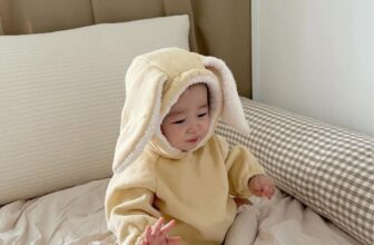 [🆕🇻🇳]  Hello Bébe ▪️ Shop chuyên order Quảng Châu 🧑‍🧒❤️️👶⭐️ Suit tai thỏ cute quáaa
Mặc thêm quần tất đi boot vào nữa là thách thức cả mùa đông lun
Chất nỉ lót lông cừu mềm sụm
Size 66-90 (5-13kg)𝑮𝒓𝒐𝒖𝒑 𝒈𝒐𝒎 𝒔𝒂.𝒍𝒆: , shares-0✔️ , likes-5❤️️ , date-2024-10-24 17:25:15🇻🇳🇻🇳🇻🇳📰🆕