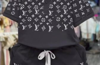 [🆕🇻🇳] KT Kids – Thời Trang Trẻ Em – Chúng tôi chuyên cung cấp quần áo trẻ em cho bé , giá tại xưởng 🧑‍🧒❤️️👶⭐️ HÀNG CÓ SẴN, CHỐT MAI GIAO
————————~~~————————
𝐒𝐀𝐍𝐆 𝐓𝐑𝐎̣𝐍𝐆 – 𝐋𝐈̣𝐂𝐇 𝐋𝐀̃𝐌 – 𝐒𝐀̀𝐍𝐇 Đ𝐈𝐄̣̂𝐔 𝐂𝐇𝐎 𝐁𝐎𝐘.
Giới thiệu Sét bộ cổ trụ LOUIS VUITION Sang – Xịn – Chất , shares-0✔️ , likes-0❤️️ , date-2024-10-24 16:45:29🇻🇳🇻🇳🇻🇳📰🆕