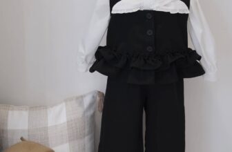 [???]  Little Chic – Đồ trẻ em ?‍?❤️️?⭐️ Team nửa bánh bèo nửa cá tínhToàn bộ được sản xuất từ các chất liệu siêu mềm mại, phom dễ mặc, dễ ứng dụng và màu sắc cực kỳ yêu cho các bé. Mẹ nào mua  , shares-0✔️ , likes-6❤️️ , date-2024-10-24 18:40:18????????