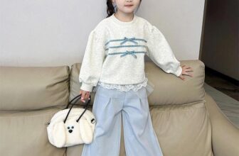 [🆕🇻🇳] NHI CHAN  (Kid Clothings) – Chuyên quần áo bé gái Quảng Châu cao cấp 🧑‍🧒❤️️👶⭐️ 𝑺𝒆𝒕 𝒏𝒊̉ 𝒏𝒐̛
Cho bé gái thêm xinh xắn với set nỉ xanh dễ thương! Chất liệu nỉ mềm mịn, cùng hoạ tiết nơ tinh tế, đem lại phong cách dễ thương cho bé yêu
, shares-0✔️ , likes-1❤️️ , date-2024-10-26 19:20:00🇻🇳🇻🇳🇻🇳📰🆕