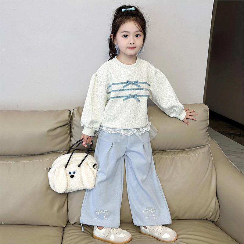 [🆕🇻🇳] NHI CHAN  (Kid Clothings) – Chuyên quần áo bé gái Quảng Châu cao cấp 🧑‍🧒❤️️👶⭐️ 𝑺𝒆𝒕 𝒏𝒊̉ 𝒏𝒐̛
Cho bé gái thêm xinh xắn với set nỉ xanh dễ thương! Chất liệu nỉ mềm mịn, cùng hoạ tiết nơ tinh tế, đem lại phong cách dễ thương cho bé yêu
, shares-0✔️ , likes-1❤️️ , date-2024-10-26 19:20:00🇻🇳🇻🇳🇻🇳📰🆕