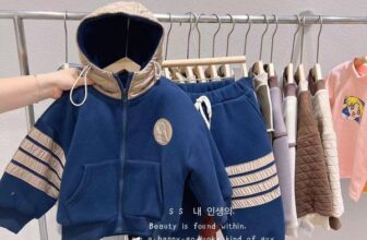 [🆕🇻🇳]  Bon kids chuyên sỉ lẻ quần áo trẻ em quảng châu 🧑‍🧒❤️️👶⭐️ Bộ nỉ dày cho bé trai mẫu khủng long
Size 90-130: 12-23kg
Năm nay dự là lạnh các mẹ ạ
, shares-0✔️ , likes-0❤️️ , date-2024-10-27 18:07:15🇻🇳🇻🇳🇻🇳📰🆕