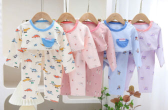 [🆕🇻🇳] Thời trang Trẻ Em Cao cấp 🧑‍🧒❤️️👶⭐️  Bộ zip hàn cao cấp, mua 1 tặng 1 còn #159k/2 bộ
– Chất liệu  zip nỉ kháng khuẩn mềm mại, không xù lông, co giãn tốt  và đặc biệt  an toàn với làn da nhạy , shares-0✔️ , likes-1❤️️ , date-2024-10-27 17:43:57🇻🇳🇻🇳🇻🇳📰🆕