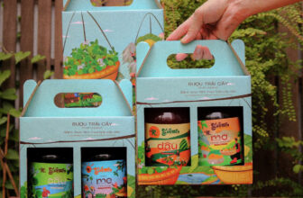 [🆕🇻🇳] Bao bì Toàn Cầu mang sứ mệnh quảng bá thương hiệu, sản phẩm của người Việt 🎨 Top1Designs ✨   TẠO ẤN TƯỢNG NGAY TỪ HỘP ĐỰNGBạn có bao giờ nghĩ rằng chiếc hộp giấy đơn giản lại có thể làm khác hàng luôn nhớ các sản phẩm của bạn?  Với chúng tôi, h , shares-1✔️ , likes-4❤️️ , date-2024-10-29 00:14:41🇻🇳🇻🇳🇻🇳📰🆕