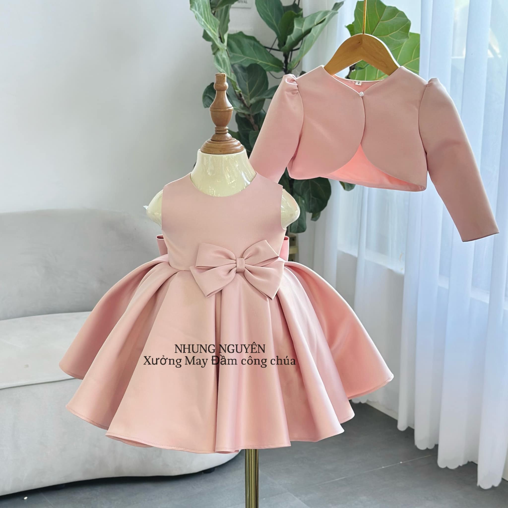 [🆕🇻🇳]  Nhung Nguyễn-Xưởng may đầm công chúa – Luôn cập nhật xu hướng thời trang mới nhất hít hót nhất 🧑‍🧒❤️️👶⭐️  , shares-1✔️ , likes-7❤️️ , date-2024-10-28 15:35:16🇻🇳🇻🇳🇻🇳📰🆕