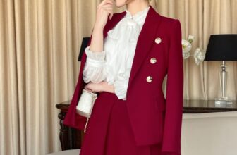 [🆕🇻🇳] The MAGNOLIA 👕 Top1Fashion 👗   𝑳𝑨𝑫𝒀𝑨 𝑹𝑼𝑩𝒀 𝑹𝑬𝑫 𝑽𝒆𝒔𝒕 – biểu tượng của vẻ đẹp vượt thời gian, không bao giờ lỗi mốt. Với sắc đỏ ruby quyền lực, thiết kế này khơi gợi sự tự tin và kiêu hãnh , shares-3✔️ , likes-21❤️️ , date-2024-10-31 16:13:01🇻🇳🇻🇳🇻🇳📰🆕