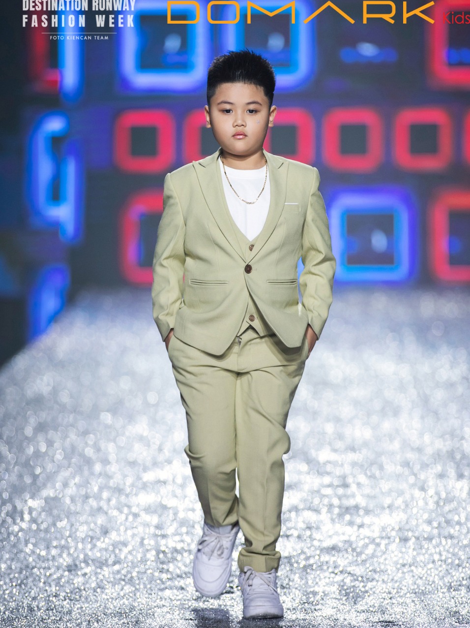 [🆕🇻🇳]  Vest trẻ em – Domark Kids- Bán buôn, bán lẻ vest trẻ em, vest bé trai cao cấp 🧑‍🧒❤️️👶⭐️ #MS28
Bộ vest màu cốm này mang đến một cảm giác tươi mới và nổi bật, phù hợp với phong cách thời trang hiện đại. Gam màu cốm dịu nhẹ, không quá chói mắt nh , shares-0✔️ , likes-5❤️️ , date-2024-10-29 18:24:47🇻🇳🇻🇳🇻🇳📰🆕