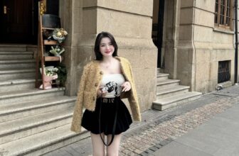 [🆕🇻🇳] Ha Thu Hoang Clothing – Chuyên Thời Trang Nữ 👕 Top1Fashion 👗  Xốp về sẵn rui ạaa , bán nhẹ nhàng hơn 300c ạaa
Nhà e chuẩn hàng scap , lót trần trám , có móc túi phủ bên ngoài . Chỉ là xốp bánn zá hạt zẻ thui ạaa
, shares-6✔️ , likes-81❤️️ , date-2024-10-31 22:03:51🇻🇳🇻🇳🇻🇳📰🆕
