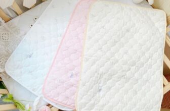 [🆕🇻🇳]  Hi Baby & Mom – CHUYÊN COMBO ĐI SINH CHO MẸ & BÉ 🧑‍🧒❤️️👶⭐️  LÓT CHỐNG THẤM TRẦN BÔNG– Kích thước: 50 x 70cm– Mặt trên 100% cotton trần bông tinh khiết tạo cảm giác mềm mại thoáng mát.– Tấm lót chống thấm có , shares-0✔️ , likes-0❤️️ , date-2024-10-31 18:23:24🇻🇳🇻🇳🇻🇳📰🆕