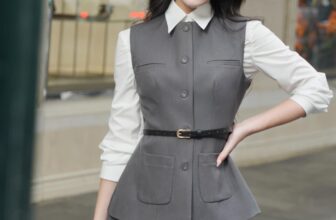 [🆕🇻🇳] 2Fleurs – You can have anything you want if you dress for it 👕 Top1Fashion 👗  𝐍𝐄𝐖 𝐈𝐍 |  𝐄𝐦𝐦𝐚 𝐬𝐞𝐭Nếu nàng đang tìm kiếm một set đồ thanh lịch mà vẫn trẻ trung có thể tham khảo 𝐄𝐦𝐦𝐚 𝐒𝐞𝐭 nhà 2Fleurs. Với gam màu tối giản Trắng – Xám k , shares-32✔️ , likes-641❤️️ , date-2024-11-07 15:45:21🇻🇳🇻🇳🇻🇳📰🆕