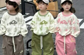 [🆕🇻🇳] BẮP KIDS – Chuyên cung cấp đồ sơ sinh cao cấp, sỉ lẻ toàn quốc : quần áo, bình sữa 🧑‍🧒❤️️👶⭐️ Sắp chuyển lạnh rồi nhanh tay sắm ngay cho bé yêu bộ nỉ dễ thương dày dặn, ấm áp này thôi Ba mẹ ơi. Chất liệu mềm mại an toàn tuyệt đối cho da của bé. Họa  , shares-0✔️ , likes-4❤️️ , date-2024-11-02 17:30:14🇻🇳🇻🇳🇻🇳📰🆕