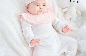 [🆕🇻🇳] HEHEHIHI – Cửa hàng nhỏ bán quần áo 🧑‍🧒❤️️👶⭐️  “𝐁𝐨̂̀𝐧𝐠 𝐁𝐞̂̀𝐧𝐡” – 𝐒𝐮̛̣ 𝐃𝐢̣𝐮 𝐃𝐚̀𝐧𝐠 𝐇𝐨𝐚̀𝐧 𝐇𝐚̉𝐨 𝐂𝐡𝐨 𝐁𝐞́ 𝐘𝐞̂𝐮!Bộ đồ sơ sinh “Bồng Bềnh” từ Bộ sưu tập EMây – Newborn’24 Collection là sự kết hợp tuyệt vời  , shares-0✔️ , likes-11❤️️ , date-2024-11-01 23:15:20🇻🇳🇻🇳🇻🇳📰🆕