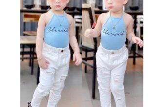 [???]  Thời trang trẻ em SamBon Kids  ?‍?❤️️?⭐️ Mùa xuân, mùa của quần áo dài, quần phối công tử
Sẵn hàng SamBon Kids
Quần trắng trơn, trắng rách nhẹ bé giai gái mặc ok la
Sỉz nhí 8-18kg
155k
, shares-0✔️ , likes-0❤️️ , date-2024-11-10 04:34:15????????