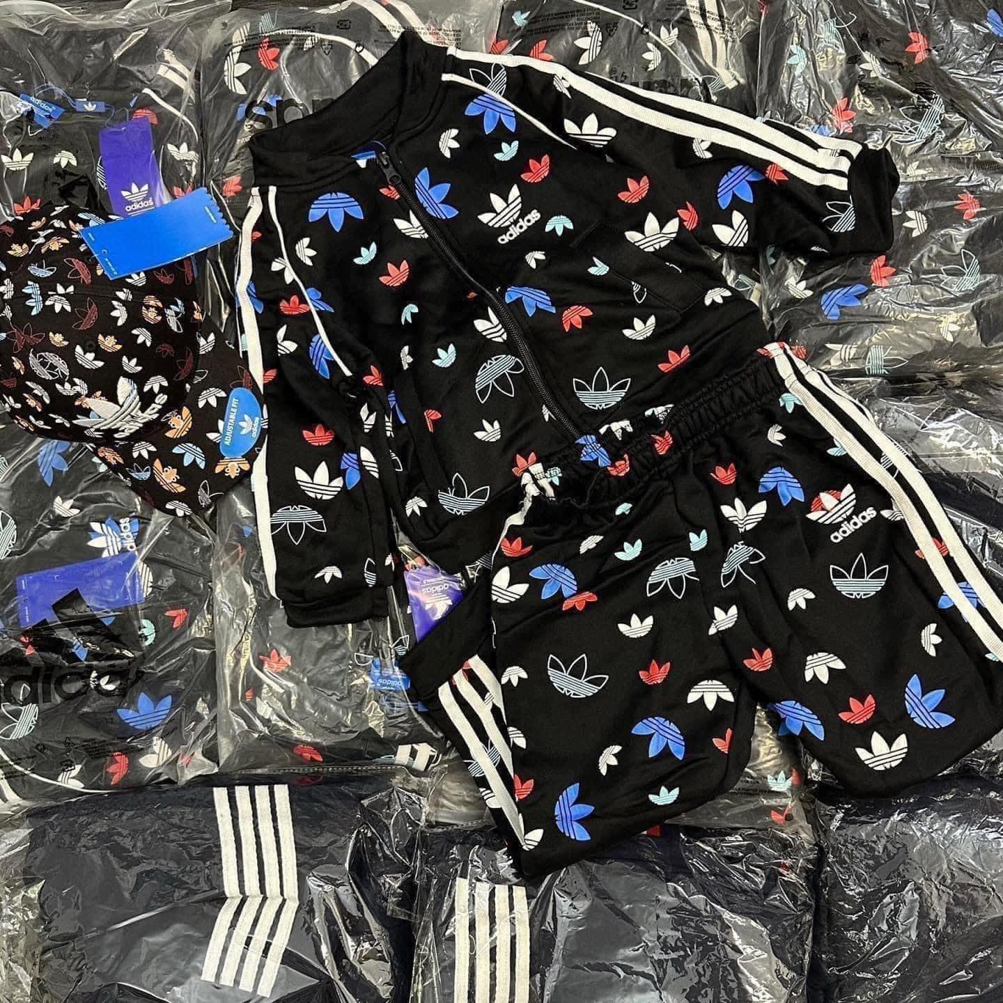 [🆕🇻🇳]  SAAN – Baby’s World – 𝐒𝐀𝐀𝐍 𝐎𝐑𝐃𝐄𝐑 𝐀𝐔𝐓𝐇𝐄𝐍𝐓𝐈𝐂 𝐅𝐎𝐑 𝐌𝐎𝐌 & 𝐁𝐀𝐁𝐘 🧑‍🧒❤️️👶⭐️ 𝐃𝐀𝐒 𝐔𝐒 𝐁𝐈𝐆 𝐒𝐀𝐋𝐄𝐄𝐄
Xinh chưa
Superstar phiên bản Hello Kitty cực xinh luôn.
Sêu chỉ còn #1030k+cân
Bảng size tham khảo:
10.6 cm = 4k (sz 19) , shares-0✔️ , likes-1❤️️ , date-2024-11-03 20:10:20🇻🇳🇻🇳🇻🇳📰🆕