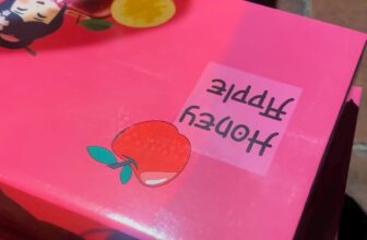 [🆕🇻🇳] Thời Trang Trẻ Em 0 – 6 tuổi Mialy Kids 🧑‍🧒❤️️👶⭐️ Ship toàn quốc nhé ! Hàng Táo Ngon thiệt ! Giòn Ngọt – có mật – quả càng rám – càng xấu , càng ngon nha . Giá lẻ là 180k. giá em mở bán cho 20 mẹ đầu tiên  , shares-0✔️ , likes-0❤️️ , date-2024-11-02 16:55:53🇻🇳🇻🇳🇻🇳📰🆕