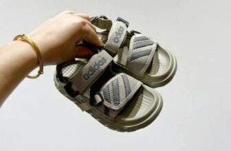 [🆕🇻🇳] Tokidoki – Thiên đường mua sắm cho mẹ và bé! 😎❤️️⭐️ Đầu tư vào những đôi dép sandal chất lượng sẽ giúp bé yêu của bạn vui vẻ, tự tin và bảo vệ đôi chân trong suốt mùa hè và những hoạt động ngoài trời.
, shares-1✔️ , likes-32❤️️ , date-2024-11-02 16:31:07🇻🇳🇻🇳🇻🇳📰🆕