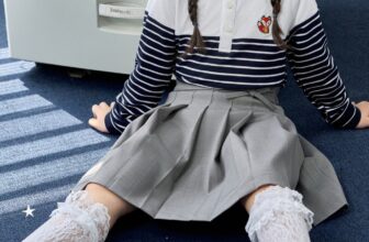 [🆕🇻🇳] Quần Áo Bé Gái 137Kids – Quần áo bé gái cao cấp chất lượng 🧑‍🧒❤️️👶⭐️ 𝐍𝐄𝐖 I 𝐒𝐎𝐂𝐊𝐒 𝐅𝐎𝐑 𝐊𝐈𝐃𝐒
Nhiều các Mom hỏi tất cho bé quá nên 137KIDS lên post các set tất cho các Mẹ chọn lựa đây ạ :
* Tất lưới ren bắp chân
* Set 5 đôi tấ , shares-0✔️ , likes-0❤️️ , date-2024-11-02 17:45:04🇻🇳🇻🇳🇻🇳📰🆕