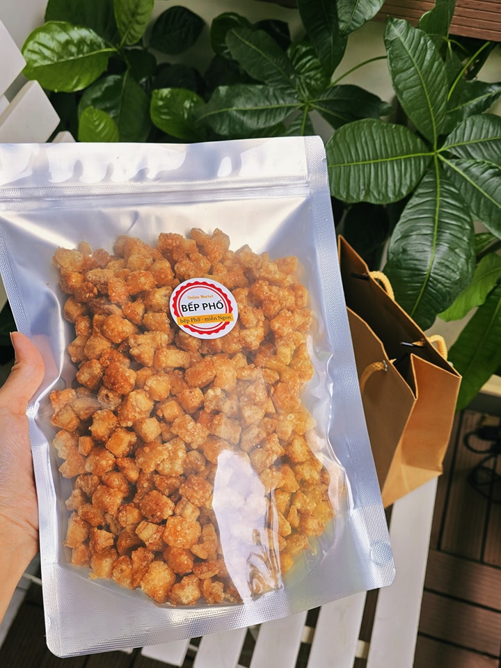 [🆕🇻🇳] Bếp Phố 🍔 Top1Food 🍜 Hôm nay bếp vẫn còn chương trình #freeship trong TPHCM cho đơn hàng tóp mỡ mắm tỏi 1kg nha cả nhà ơi 
 Kèm túi giấy xinh xắn để khách làm quà tặng ạ
 , shares-0✔️ , likes-3❤️️ , date-2024-11-01 20:50:06🇻🇳🇻🇳🇻🇳📰🆕