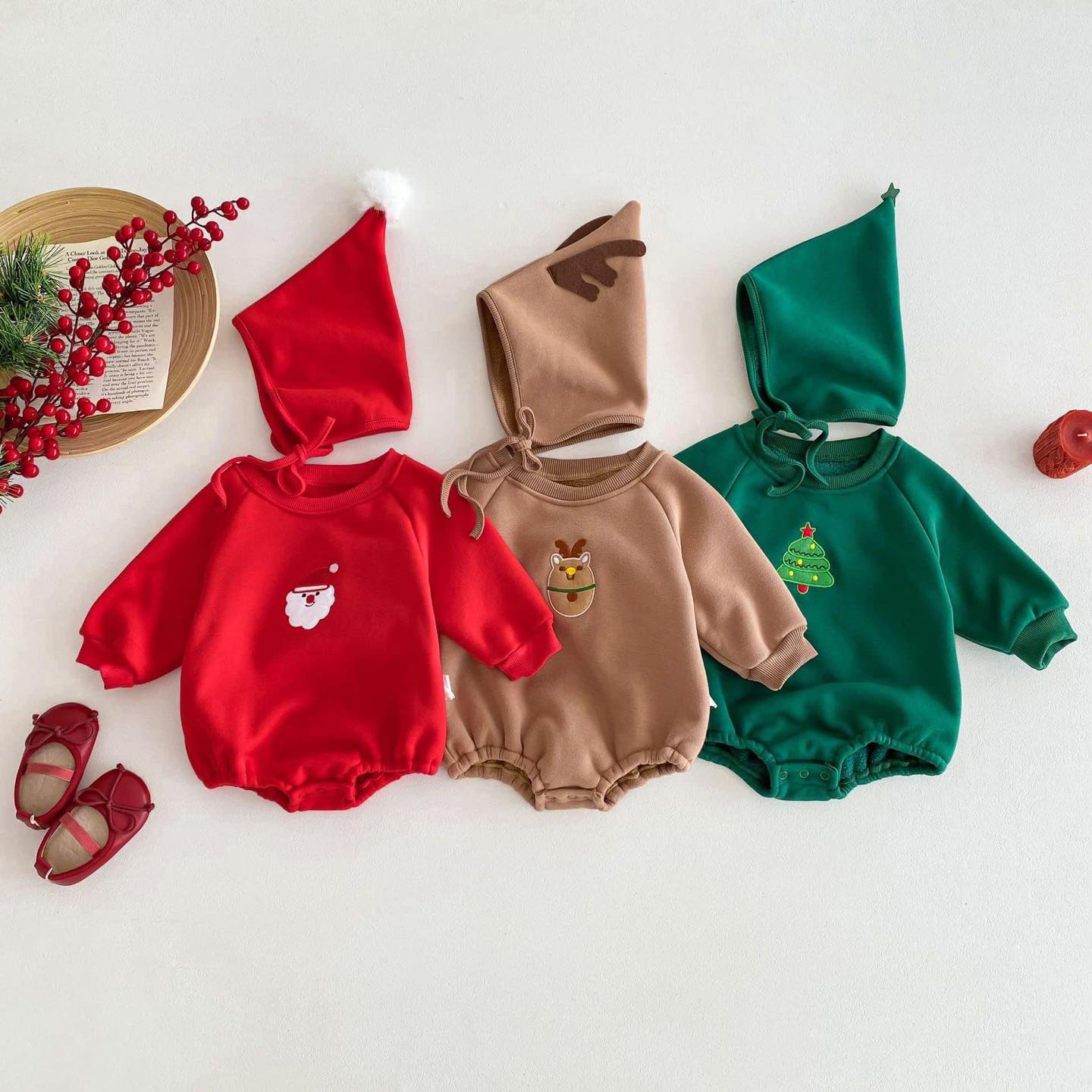 [🆕🇻🇳]  Nhà Cô Trúc-Chuyên: Bodysuit,sleep,Romper hàng Xuất dư các hãng xịn xò, hàng Qccc săn sale giá hời 🧑‍🧒❤️️👶⭐️ Đáng yêu xỉuuuuSắm từ bây giờ vào mùa là có set N oel quá là xịn đẹp để diện rùi ạ
#195kkk/ body + mũ
Quần #145kkk/c
Dành cho các baby, bé trai ha , shares-0✔️ , likes-13❤️️ , date-2024-11-05 21:21:45🇻🇳🇻🇳🇻🇳📰🆕