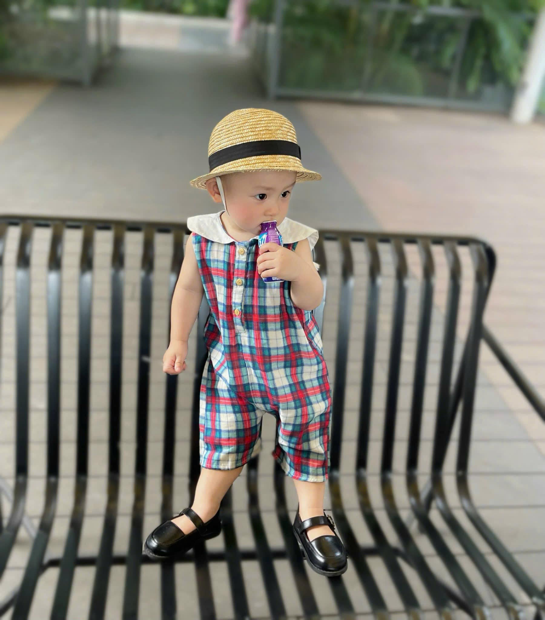 [🆕🇻🇳]  Nhà Cô Trúc-Chuyên: Bodysuit,sleep,Romper hàng Xuất dư các hãng xịn xò, hàng Qccc săn sale giá hời 🧑‍🧒❤️️👶⭐️ Đã về thêm ạ
#Cottoli XẢ BST CŨ CÁC MOM ƠI!
cổ thêu xinh lắmmmm
Giá gốc hơn 2xx ạ, Sốp săn sale giá :
#169k_169kkkkk
Bảng sz tham khảo:
80  , shares-0✔️ , likes-8❤️️ , date-2024-11-05 18:40:27🇻🇳🇻🇳🇻🇳📰🆕