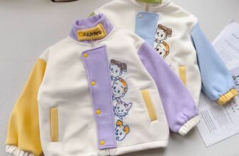 [🆕🇻🇳] Bob Kids -Clother for chilren 🧑‍🧒❤️️👶⭐️  Áo khoác Osamu phong cách Nhật Bản siêu yêu cho con đón gió mùa về.
– Chất vải dày dặn, thiết kế đáng yêu cho con diện mọi lúc mọi nơi, mọi thời tiết.
, shares-1✔️ , likes-6❤️️ , date-2024-11-04 18:53:46🇻🇳🇻🇳🇻🇳📰🆕