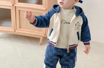 [🆕🇻🇳] Bob Kids -Clother for chilren 🧑‍🧒❤️️👶⭐️  HAPPY HAPPY – ĐÓN GIÓ LẠNH CÙNG SET #DINO SIÊU ẤM ÁP LUÔN CHO CÁC BÉ ĐÂY Ạ
……………………………………………..
Chất liệu nhập khẩu, co giãn tốt tạo cảm giác thoải má , shares-2✔️ , likes-113❤️️ , date-2024-11-05 18:43:39🇻🇳🇻🇳🇻🇳📰🆕