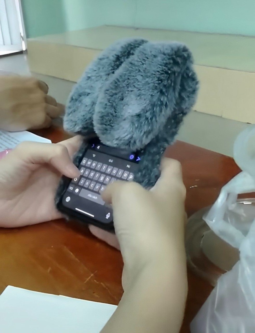 [🆕🇻🇳] 24h – Bệnh Viện Điện Thoại, Laptop 👨‍🔧 Top1Fix 🧰  Tôi khi đối tượng “nấu xói” đang ngồi bên cạnh =)))
 , shares-1✔️ , likes-4❤️️ , date-2024-11-10 00:00:57🇻🇳🇻🇳🇻🇳📰🆕