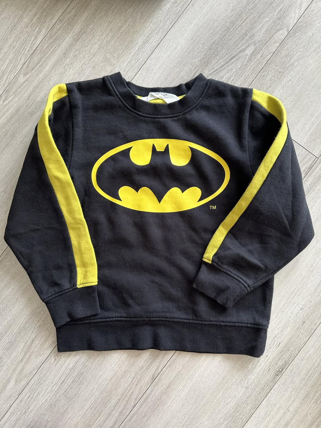 12h e livetream =>> #sale thu đông. Dọn kho áo có nón. Ko nón …
Săn sale 99k và hàng tặng kèm
Lên gặp emmmm nghen