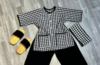 [🆕🇻🇳]  Chuyên sỉ lẻ đồ ồ bà ba bé 🧑‍🧒❤️️👶⭐️ Set bà ba caro kèm khăn cho bé
Chất vải manngo mềm đẹp thoải mái khi bé mặc
Size bé từ 6 kí đến 40
Mẫu này hót khách tranh thủ chốt nha
, shares-0✔️ , likes-9❤️️ , date-2024-11-12 21:49:25🇻🇳🇻🇳🇻🇳📰🆕