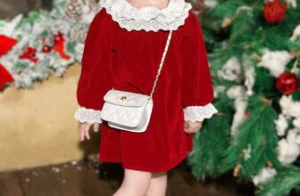 [???] Lê Ngọc Dung – Chuyên sỉ Qate  ?‍?❤️️?⭐️ Em váy xinh pha cổ bèo ren xinh lắm ạ
Diện em nó đi chơi noel thì hết nước chấm luôn nha các mẹ
Mã #K29 full sz 8-26kg
Em mời các bác lên đơn nhé ạ
, shares-0✔️ , likes-13❤️️ , date-2024-12-02 15:27:03????????