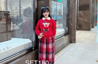 [🆕🇻🇳] Cherry Kids – Thời trang mẹ và bé 🧑‍🧒❤️️👶⭐️ Chị Chị Em Em Đón Giáng Sinh
Set nỉ lót lông Tuần Lộc thêu xù đính đá sịn đét diện lễ xinh xuất sắccc
Set quần
Set váy :( 20kg-47kg )
Áo nỉ lót lông + qu , shares-0✔️ , likes-0❤️️ , date-2024-11-24 22:36:01🇻🇳🇻🇳🇻🇳📰🆕