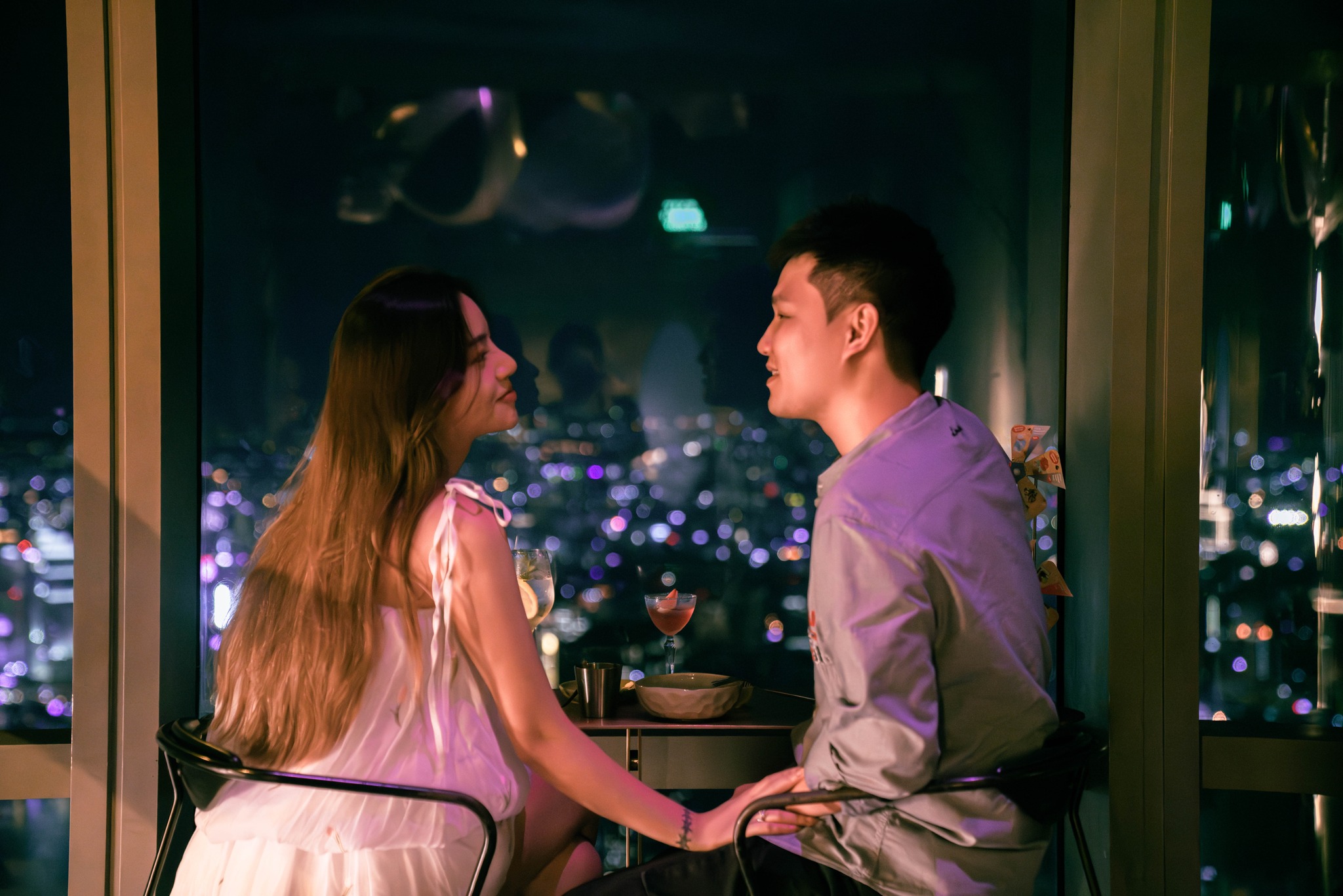 [☕️🇻🇳] Blank Lounge 🥤 Top1Coffee ☕️ Where date nights reach new heights𝑩𝒍𝒂𝒏𝒌 𝑺𝒌𝒚 𝑳𝒐𝒖𝒏𝒈𝒆
75F & 76F – Landmark 81
9:30AM – 00:00
Booking: 0903672944 or m.me/blan , shares-1✔️ , likes-20❤️️ , date-2024-11-27 01:05:03🇻🇳🇻🇳🇻🇳📰🆕