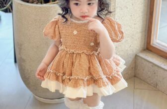 [🆕🇻🇳]  BB design – Chuyên đồ thiết kế dành cho mẹ và công chúa nhỏ 🧑‍🧒❤️️👶⭐️ E còn sẵn lẻ sizeTone màu cực kỳ lạ lại vô cùng bắt mắt không hề kén da luôn! Mặc vào cực sáng da đó ạ. Form váy bồng xoè tự nhiên rất xinh luôn!Chất l , shares-0✔️ , likes-15❤️️ , date-2024-12-01 18:06:31🇻🇳🇻🇳🇻🇳📰🆕