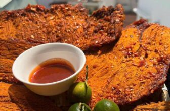 [🆕🇻🇳] Ba Thức Food chuyên cung cấp Sỉ & Lẻ các sản phẩm đặc sản ngon của vùng miền, đặc biệt là khô bò TN 🍔 Top1Food  🍜 “ 𝐁ê𝐧 𝐧𝐠𝐨à𝐢 𝐯ừ𝐚 𝐦ắ𝐭, 𝐛ê𝐧 𝐭𝐫𝐨𝐧𝐠 𝐡à𝐢 𝐥ò𝐧𝐠.”
Đâu chỉ có Tết mới có Khô Bò – ngày thường ăn vặt, biếu tặng cũng rất hợp lý ạ𝐊𝐡𝐨̂ 𝐁𝐨̀ 𝐓𝐡𝐮̛𝐨̛̣𝐧𝐠 𝐇𝐚̣𝐧𝐠 nhà , shares-1✔️ , likes-4❤️️ , date-2024-11-27 15:17:00🇻🇳🇻🇳🇻🇳📰🆕