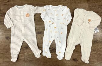 [???]  Tủ mẹ Kate – Shop quần áo trẻ em chuẩn Authentic  ?‍?❤️️?⭐️ Màu sáng, hoạ tiết đơn giản nhã nhặn vẫn luôn đúng gu của shop. Set này mặc sáng da lắm. Riêng khoản chất cotton thì cứ luôn là xuất sắc ạ450k/set
Size , shares-0✔️ , likes-0❤️️ , date-2024-11-27 05:52:47????????