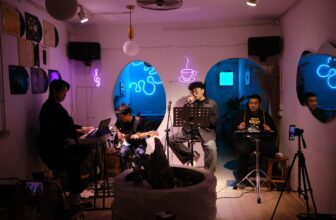 [☕️🇻🇳] Cà Phê Không 🥤 Top1Coffee ☕️ …Dù khán phòng hôm qua không đông đúc, nhưng ngọn lửa nhiệt huyết từ từng thành viên của band CPK đã hâm nóng, lan tỏa cảm xúc , shares-0✔️ , likes-22❤️️ , date-2024-11-30 03:22:12🇻🇳🇻🇳🇻🇳📰🆕