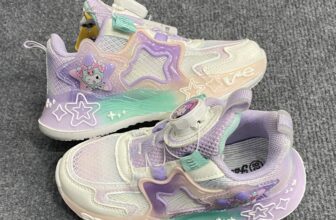 [🆕🇻🇳] RICH KIDS LÀO CAI 🧑‍🧒❤️️👶⭐️ Giầy đẹp mua nhanh mua lẹ vác bác êiii
, shares-0✔️ , likes-4❤️️ , date-2024-12-02 22:12:50🇻🇳🇻🇳🇻🇳📰🆕