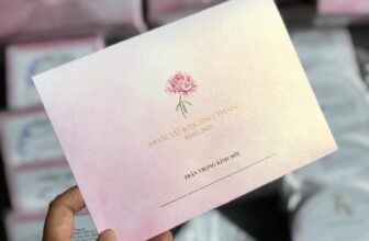 [🆕🇻🇳] Thiệp cưới Happy – THIỆP CƯỚI ĐẸP 🎨 Top1Designs ✨  Thiệp thiết kế trên nền giấy ánh kim
Cho dâu rể
HOÀI VŨ – QUỲNH TRANG
Chúc dâu rể hạnh phúc nha.
—————————–Thiệp thiết kế theo yêu c , shares-0✔️ , likes-5❤️️ , date-2024-12-01 04:14:28🇻🇳🇻🇳🇻🇳📰🆕