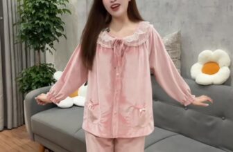 [🆕🇻🇳] Charmy ‘s House – Cửa hàng quần áo nữ  👕 Top1Fashion 👗  Ở nhà cũng phải xinh trời lạnh cũng phải đẹp nha các ty
Quan trọng set nhung cao cấp nhà em Trang mặc vừa xinh vừa ấm. Hàng thiết kế riêng, ren cũng là bản , shares-0✔️ , likes-5❤️️ , date-2024-12-08 17:49:55🇻🇳🇻🇳🇻🇳📰🆕