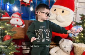 [🆕🇻🇳]  Melon House Chuyên quần áo xuất dư chất xịn, mịn 🧑‍🧒❤️️👶⭐️ Không khí lạnh về rồi, lên đồ ấm cho bé yêu thôi!!
Đồ xinh vừa đón không khí lạnh vừa hợp với Noel thì shop có ạ
, shares-0✔️ , likes-11❤️️ , date-2024-11-30 22:57:24🇻🇳🇻🇳🇻🇳📰🆕