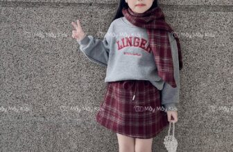 [🆕🇻🇳]  Mây Mây Kids – Cửa hàng quần áo 🧑‍🧒❤️️👶⭐️ Set nàyy mà k nổ ib tuii hơi phíiii
Set nỉ hot hittt kèmm khănnn ôiii mẹ ơiii xinhh xỉu í,lạnh thì đii thêm đôi tấttt nữa là chuẩn bàiii rồiii,k lạnh thì  , shares-0✔️ , likes-10❤️️ , date-2024-12-03 03:03:51🇻🇳🇻🇳🇻🇳📰🆕