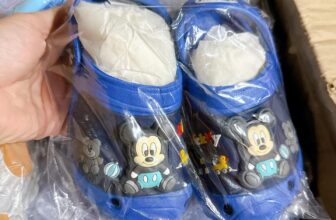 [🆕🇻🇳]  3B – mẹ và bé 🧑‍🧒❤️️👶⭐️ Ngày mới tràn đầy năng lượng nhé các t y ơi
12h15 mình gặp nhau cùng săn giày dép cho bé yêu nhé
Mẹ nhớ xem size chân size giày dép con ạ
, shares-0✔️ , likes-6❤️️ , date-2024-11-29 13:28:02🇻🇳🇻🇳🇻🇳📰🆕