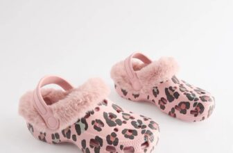 [???]  Bấy bì Clothing – ROSE épines ?‍?❤️️?⭐️ Gom NEXT UK new xinh!Clog xinh cho bé giá chỉ #495-600k+kg!Size: 26.5 – 41!
, shares-0✔️ , likes-0❤️️ , date-2024-12-01 00:02:26????????