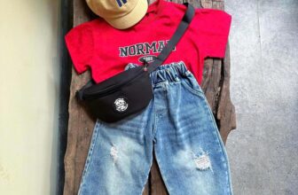 [???]  Miley Shop – chuyên hàng order QC loại 1-Hàng xuất dư, cover cho pé  ?‍?❤️️?⭐️ Mình mua set áo phòng lỡ Tết có nóng mình diện luôn nha các mẹ ơiSET ÁO PHÔNG ĐỎ NORMAL 1988 MIX QUẦN JEAN SUÔNG RÁCH CHO BÉ IUCó size nhỏ lun nè
Hà , shares-0✔️ , likes-0❤️️ , date-2024-12-03 23:18:58????????