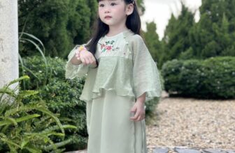 [🆕🇻🇳] P’ti Chou – Thời trang thiết kế dành cho trẻ em 😎❤️️⭐️ Ngày cuối chương trình MUA 1 TẶNG 1, Pti vẫn đứng đây tiếp tục chốt đơn cho ba mẹ
Áo dài Ngọc lẻ size quá rồi, mua ngay để đc
✿ Mua áo dài tặng áo dài
✿  , shares-0✔️ , likes-4❤️️ , date-2024-11-30 18:50:50🇻🇳🇻🇳🇻🇳📰🆕