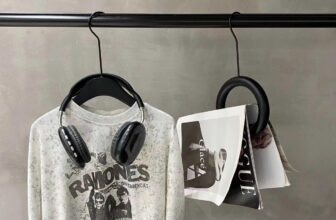 [🆕🇻🇳]  Star Kids Thời trang cao cấp dành cho trẻ em 🧑‍🧒❤️️👶⭐️  Phông hãng đẹp xuất sắc mix quần dạ kẻ trông rất hàn xẻng
– thấm hút mồ hôi tốt
Size 25-65kg ( 120-170)
Từ 6 tuổi đến 14 tuổi
Cam kết  Hàng chất lượng  , shares-1✔️ , likes-15❤️️ , date-2024-12-02 17:28:49🇻🇳🇻🇳🇻🇳📰🆕