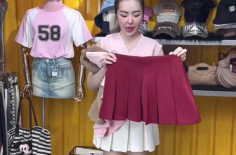 [🆕🇻🇳] Phương Linh Boutique -Chuyên cung cấp sỉ lẻ thời trang nữ thiết kế hot girl ,luôn cập nhật hàng trend 👕 Top1Fashion 👗  A633-Chân váy xếp ly hack dáng
Với tiết trời như hiện tại, diện những em chân váy xếp ly dáng xòe này thì ưng hết nấc, trẻ trung, năng động lại còn có thể  , shares-0✔️ , likes-7❤️️ , date-2024-12-02 16:51:52🇻🇳🇻🇳🇻🇳📰🆕