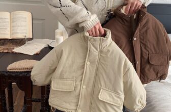 [🆕🇻🇳]  Thư Phùng Kids  🧑‍🧒❤️️👶⭐️ Áo khoác bom dáng hàn cho bé
Sz 80 10-12kg
Sz 90 12-14kg
Sz 100 15-17kg
Sz 110 18-21kg
Sz 120 22-25kg
Sz 130 26-29kg
Sz 140 30-34kg
Od 1-3w
, shares-0✔️ , likes-1❤️️ , date-2024-12-03 17:52:43🇻🇳🇻🇳🇻🇳📰🆕