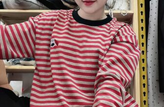 [🆕🇻🇳] Phương Linh Boutique -Chuyên cung cấp sỉ lẻ thời trang nữ thiết kế hot girl ,luôn cập nhật hàng trend 👕 Top1Fashion 👗  A636-Set kẻ kute
Chờ lạnh mới bung lô kute này
Hàng hiếm có khó tìm các nàng ơi, diện lên đi tìm người chê cũng khó
Xinh dáng, năng động
, shares-0✔️ , likes-6❤️️ , date-2024-12-03 16:51:26🇻🇳🇻🇳🇻🇳📰🆕